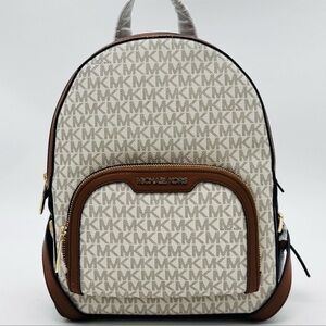 Michael Kors Medium Jaycee Zip Packet Backpack Vanilla